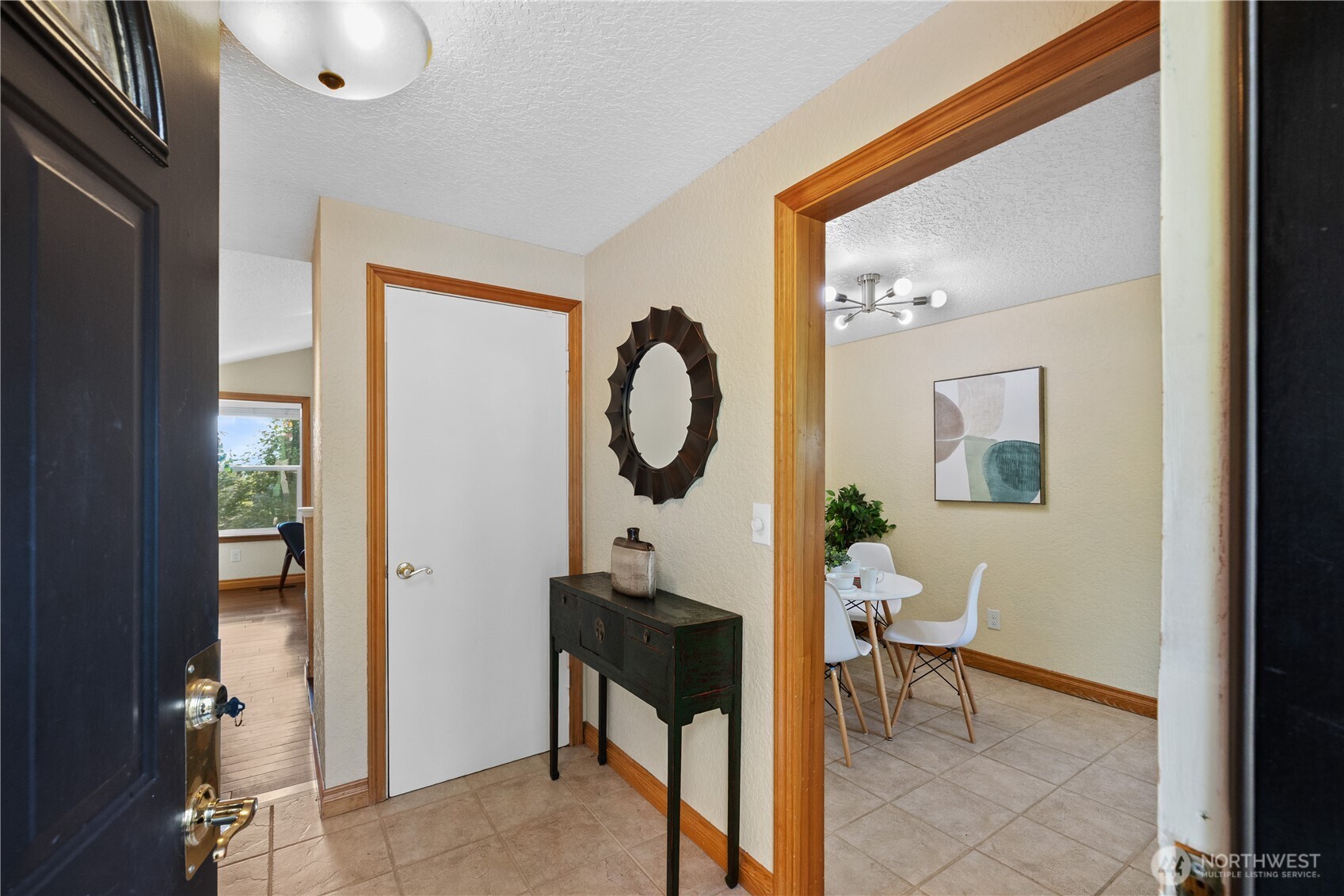 8731 Shadow Wood Drive Property Photo 5