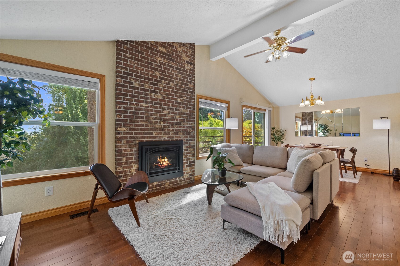 8731 Shadow Wood Drive Property Photo 6