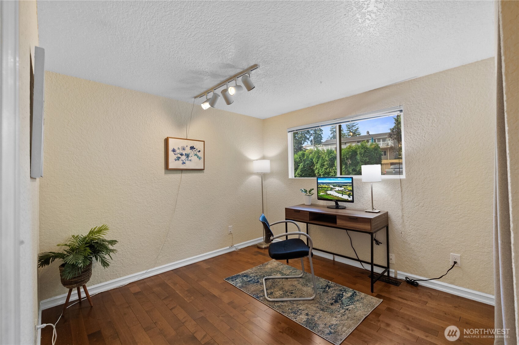 8731 Shadow Wood Drive Property Photo 17