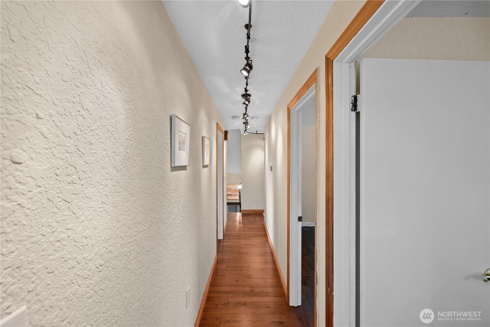 8731 Shadow Wood Drive Property Photo 19