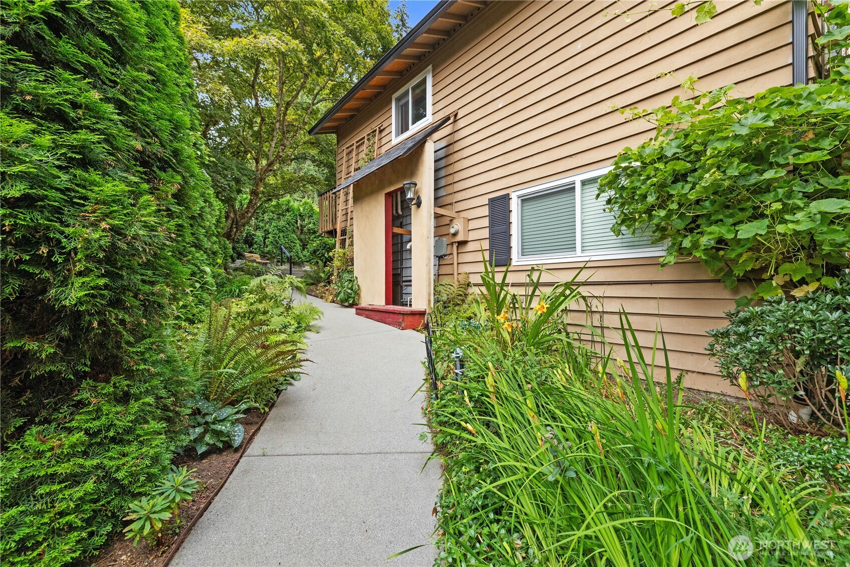 8731 Shadow Wood Drive Property Photo 30