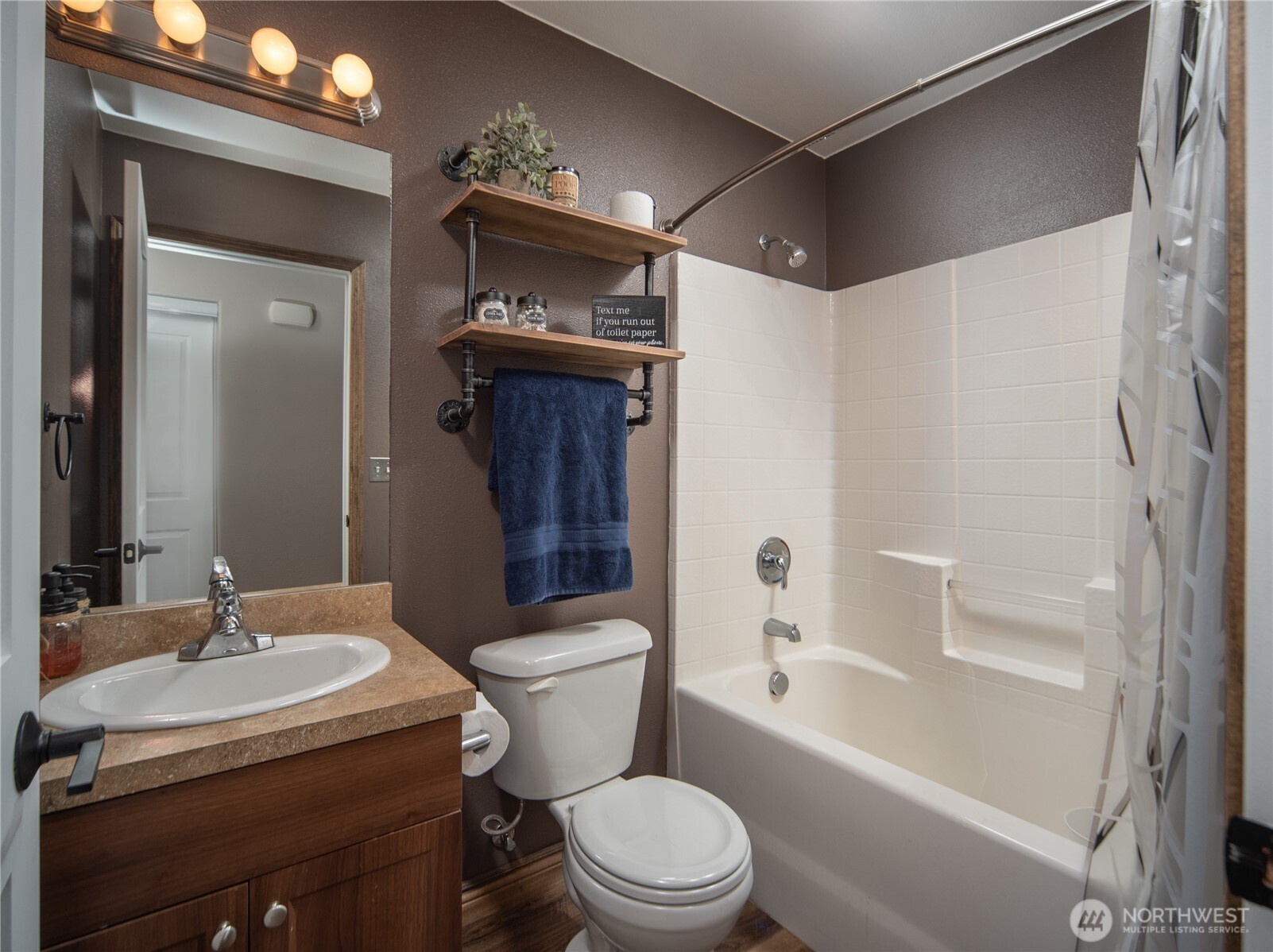 200 E Kristen Avenue Property Photo 17