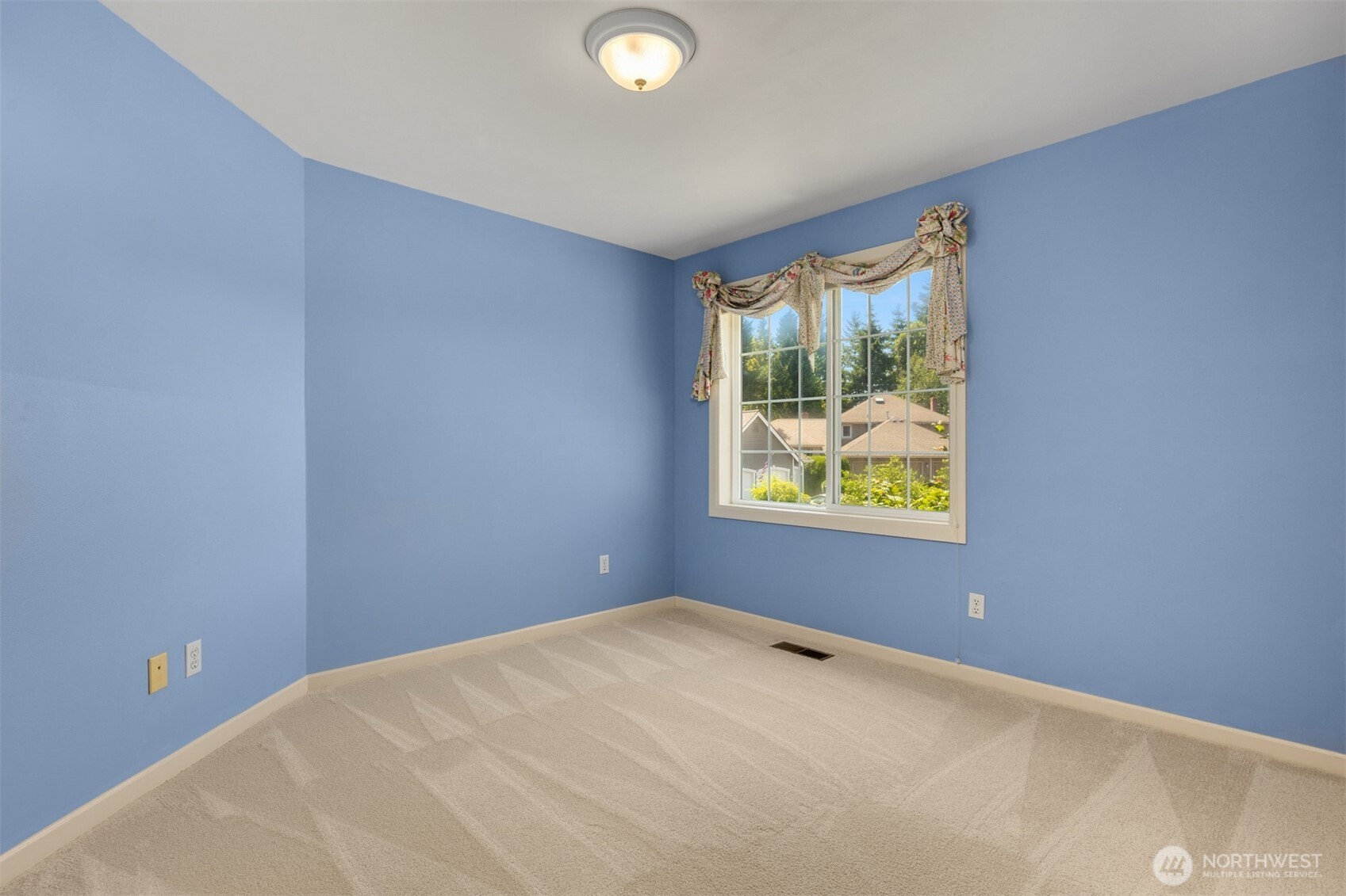 2714 232nd Place Property Photo 33