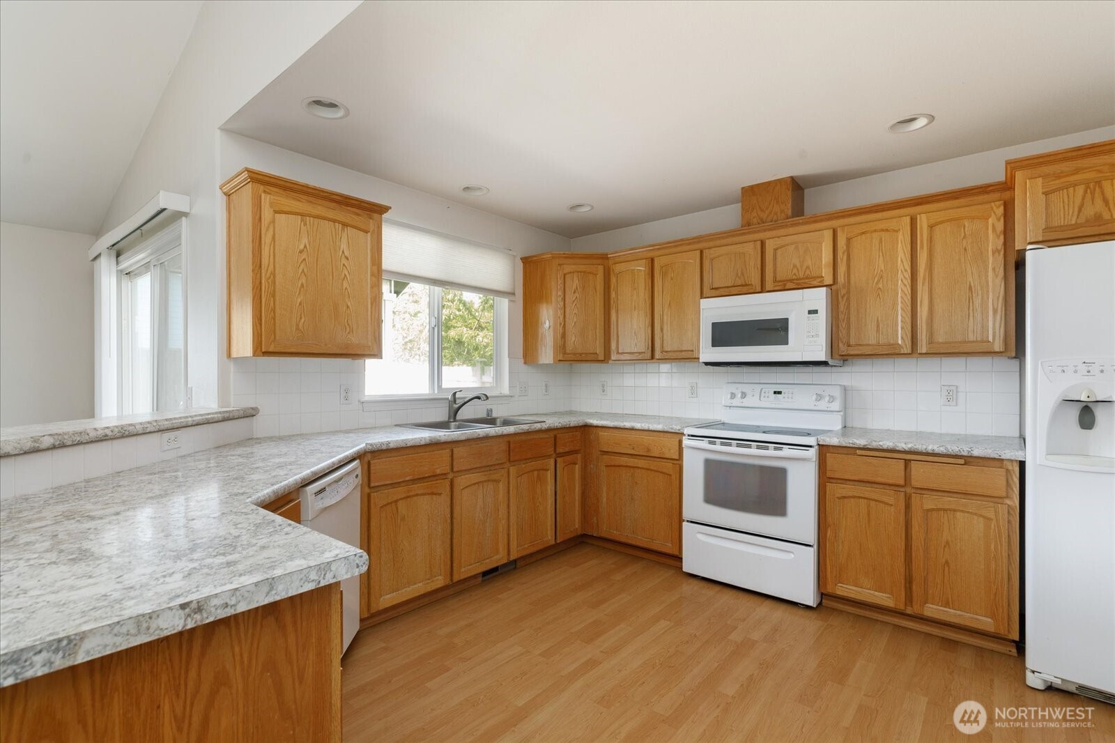 229 Nw Cherry Hill Loop Property Photo 13