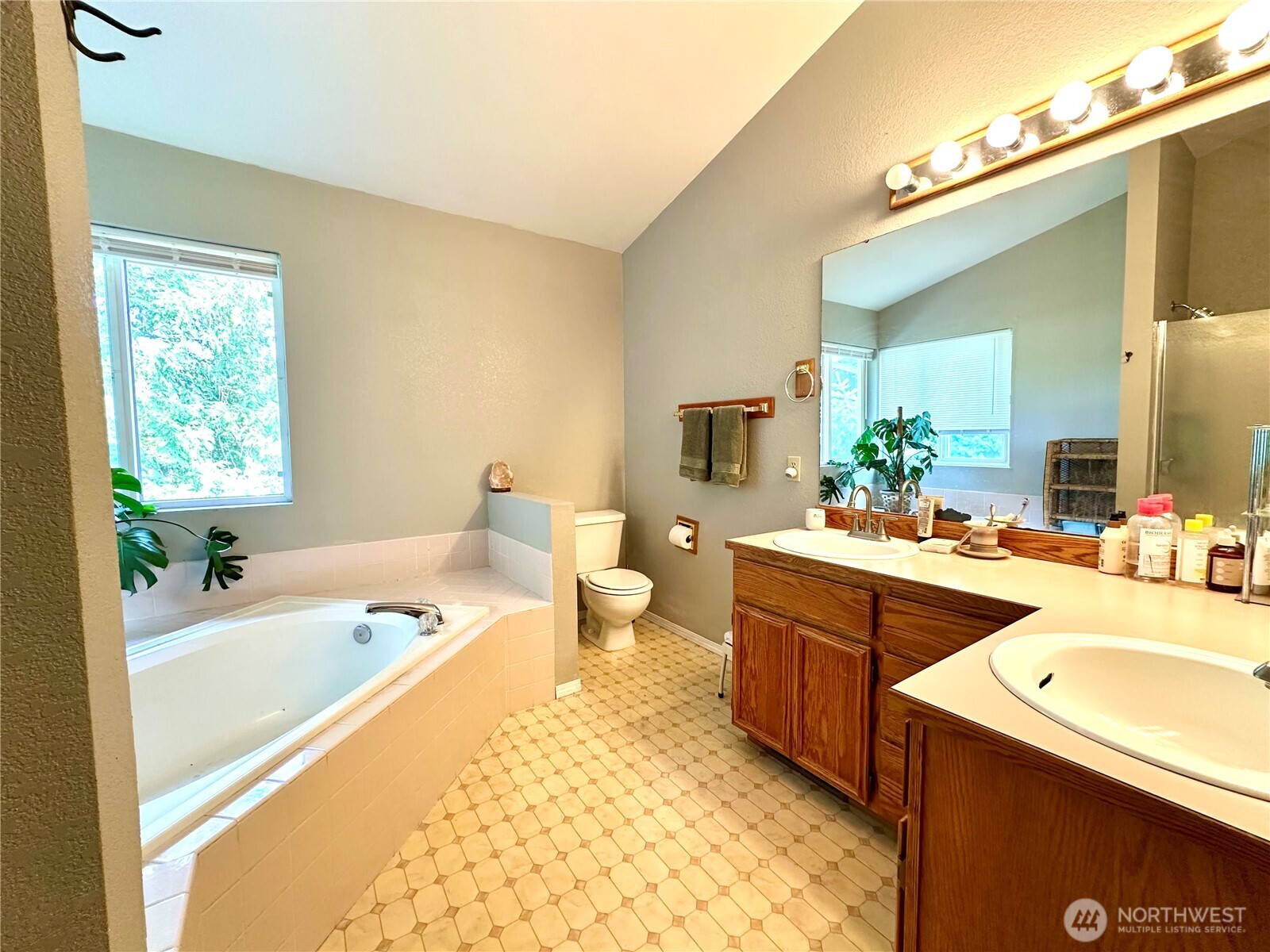 1605 27th Avenue Property Photo 15