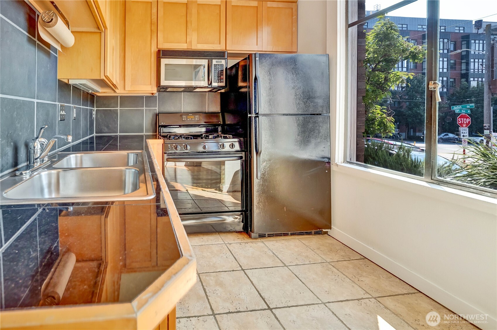 22 John Street 5 Property Photo 7