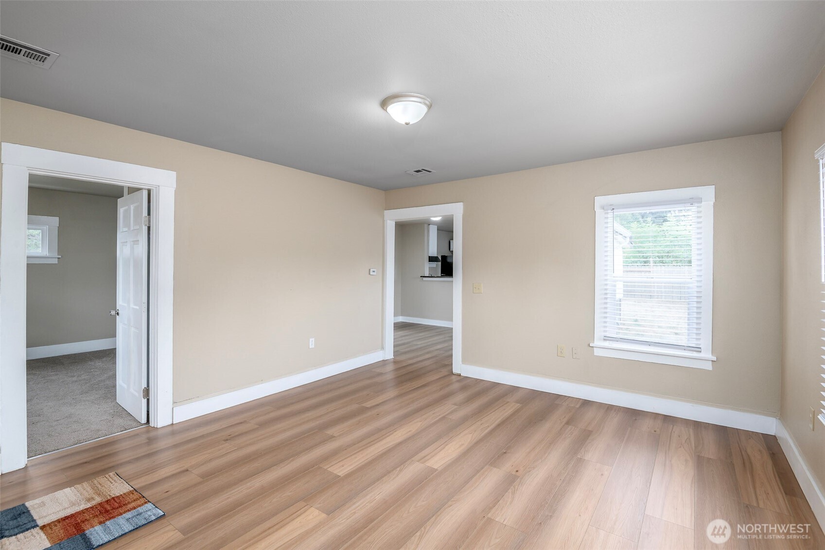 1806 2nd Street Property Photo 5