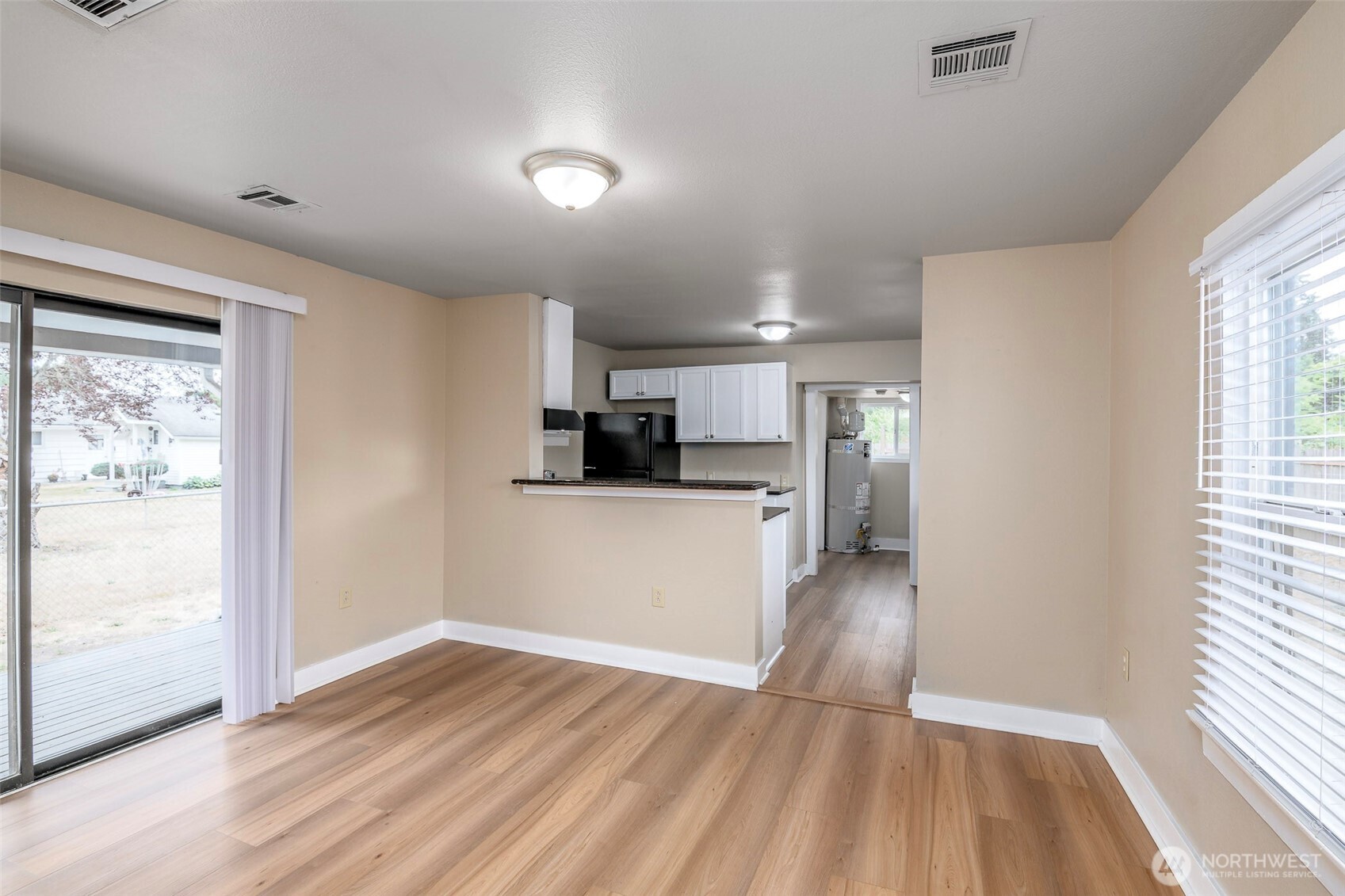 1806 2nd Street Property Photo 9