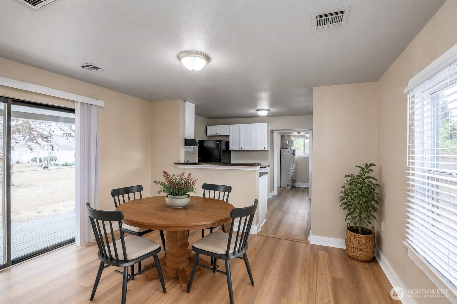 1806 2nd Street Property Photo 11