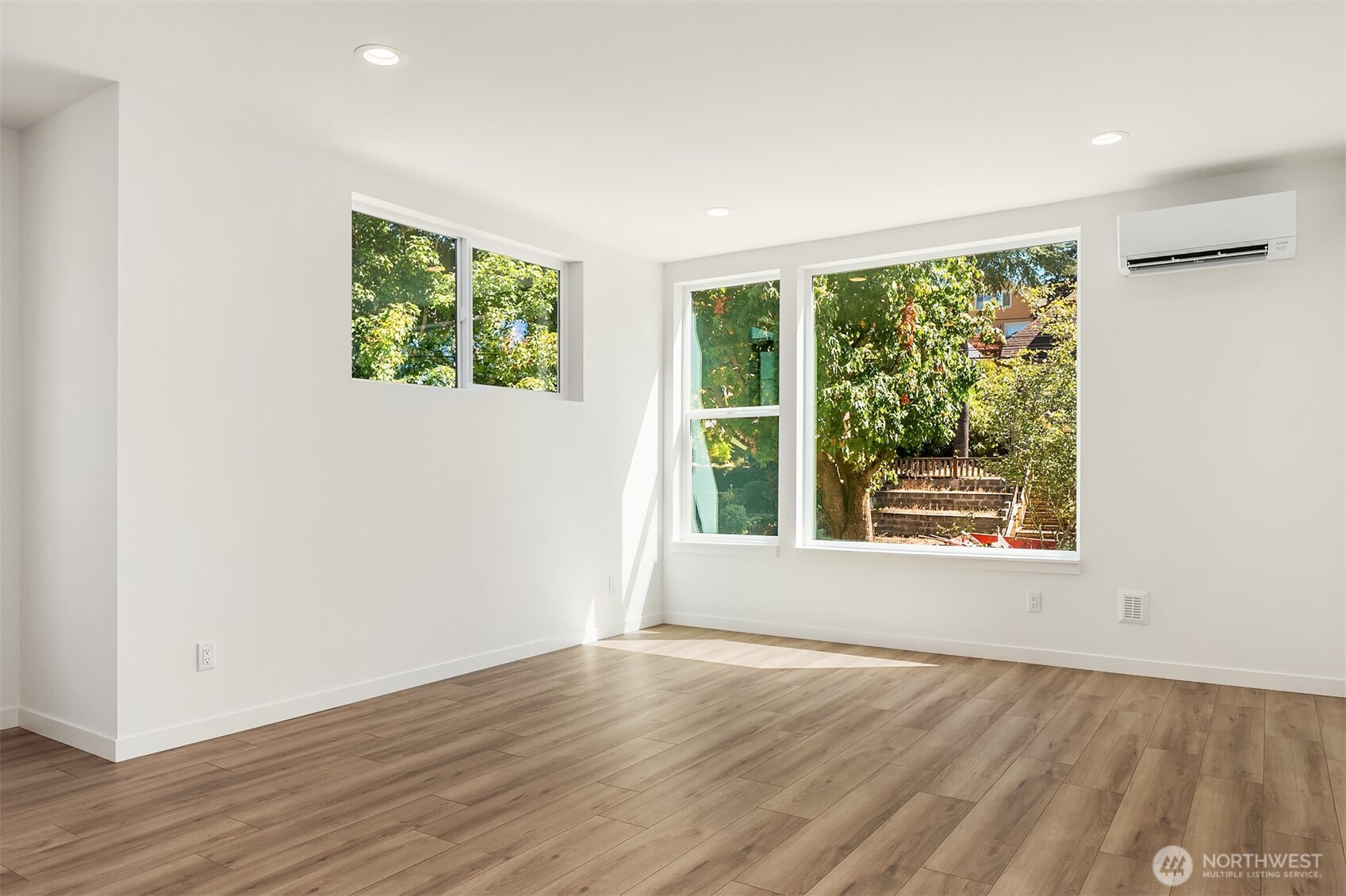 721 15th Avenue B Property Photo 8