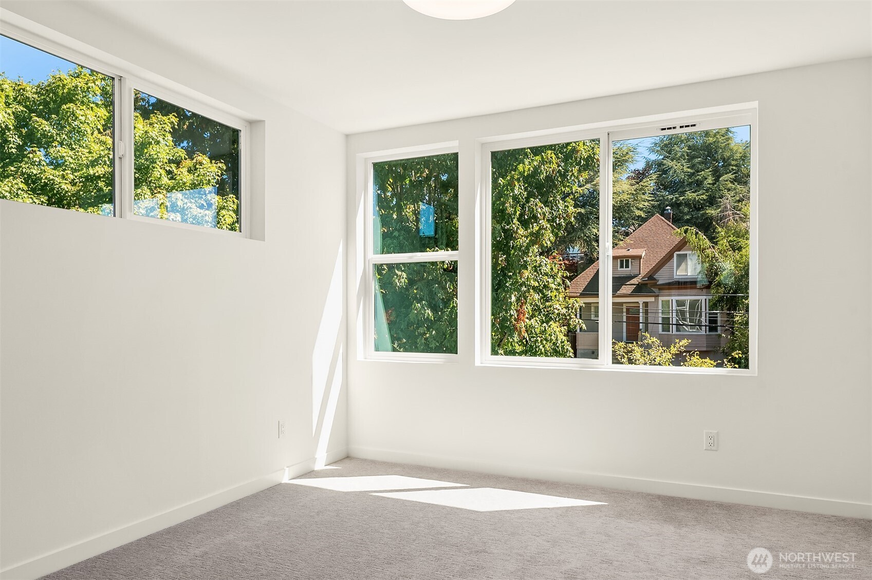 721 15th Avenue B Property Photo 10