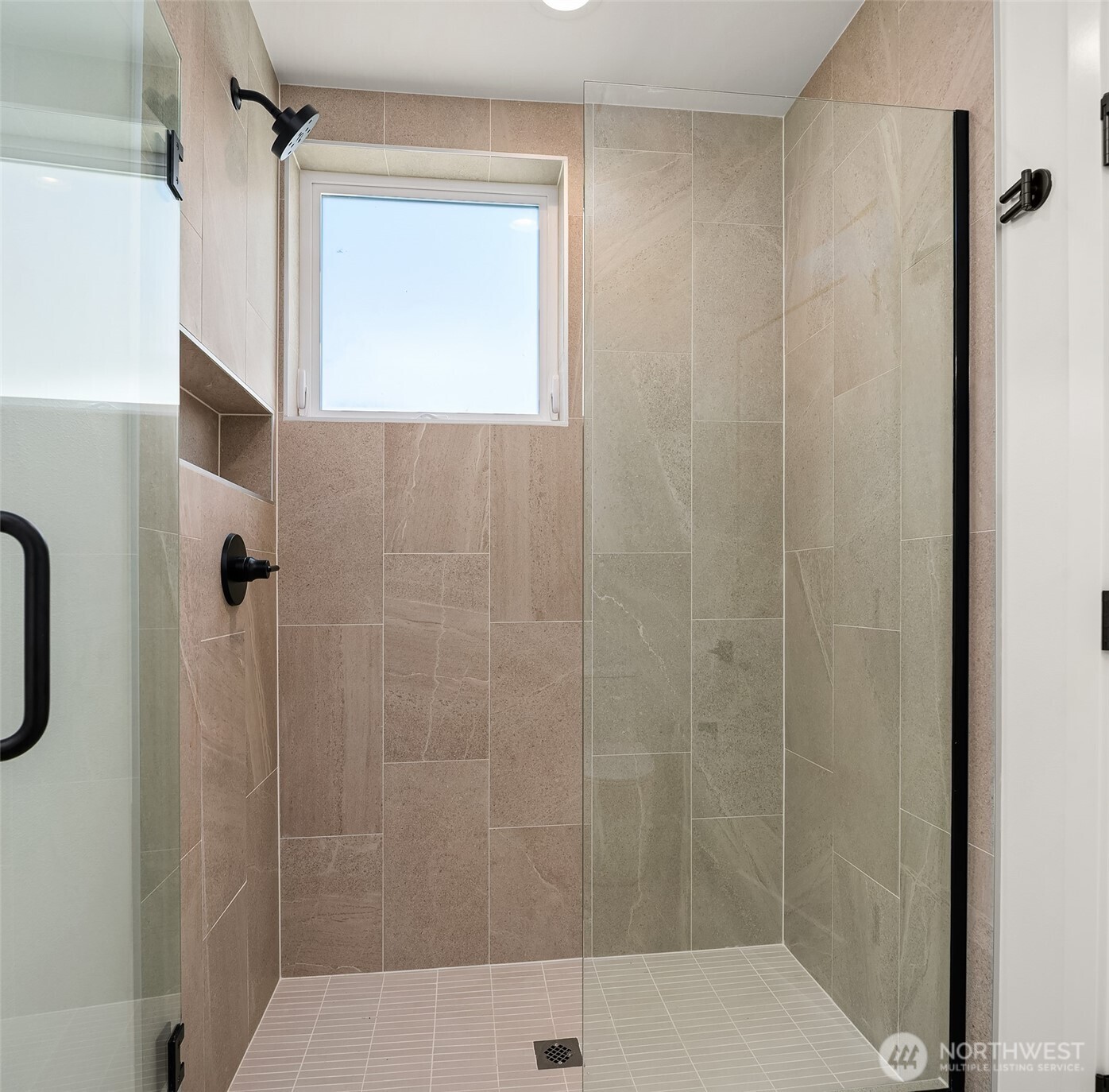 721 15th Avenue B Property Photo 12