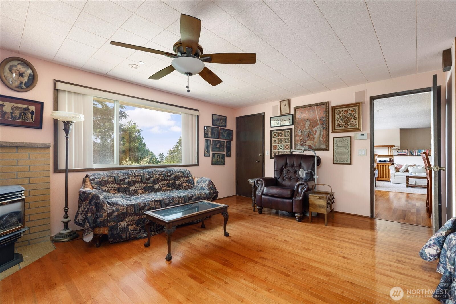 581 Olympic View Drive Property Photo 9