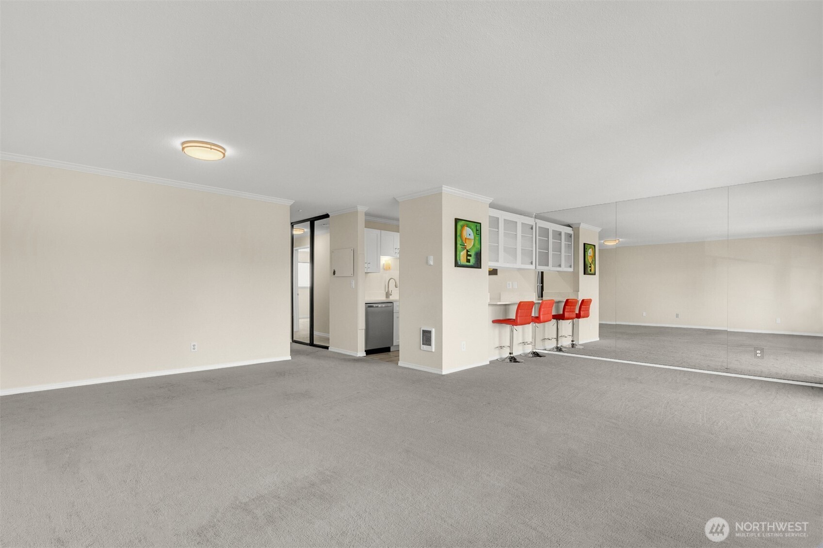 2501 Canterbury Lane 320 Property Photo 10