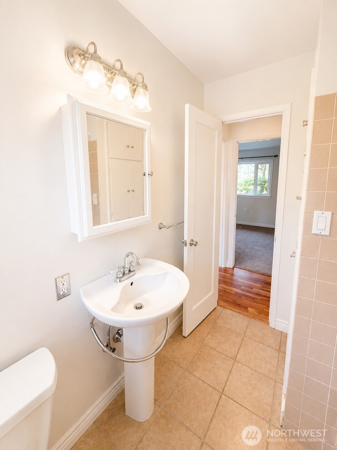 10424 Ne 17th Street Property Photo 14