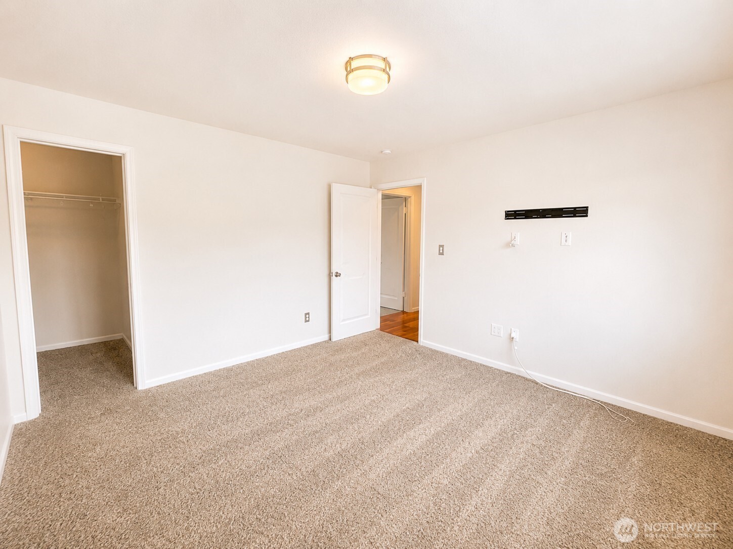 10424 Ne 17th Street Property Photo 17