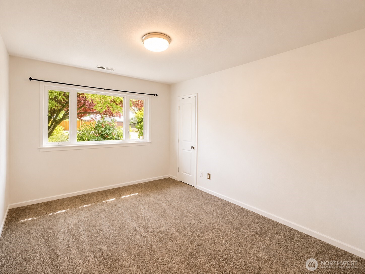 10424 Ne 17th Street Property Photo 18