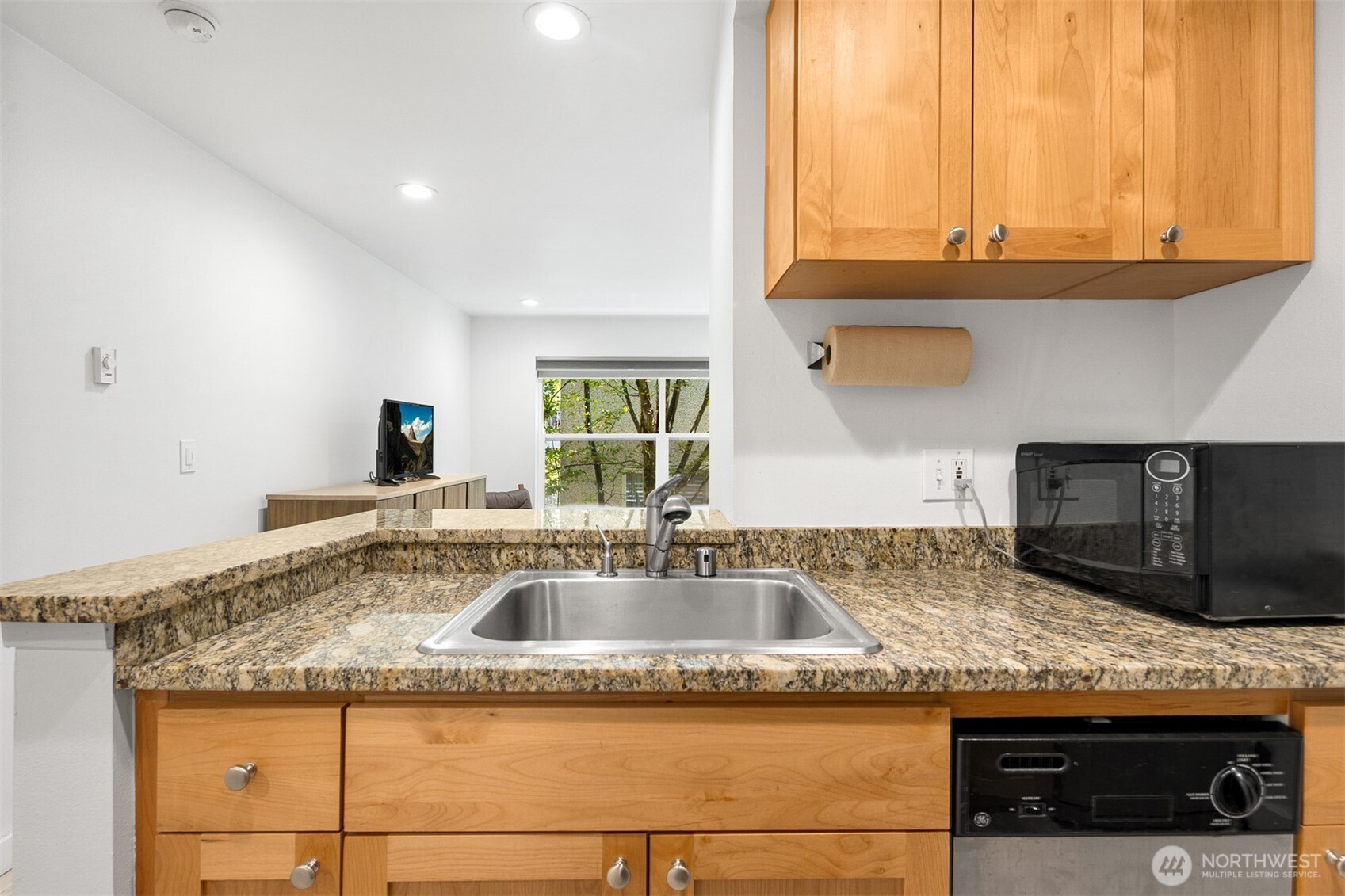 7600 Greenwood Avenue 209 Property Photo 13