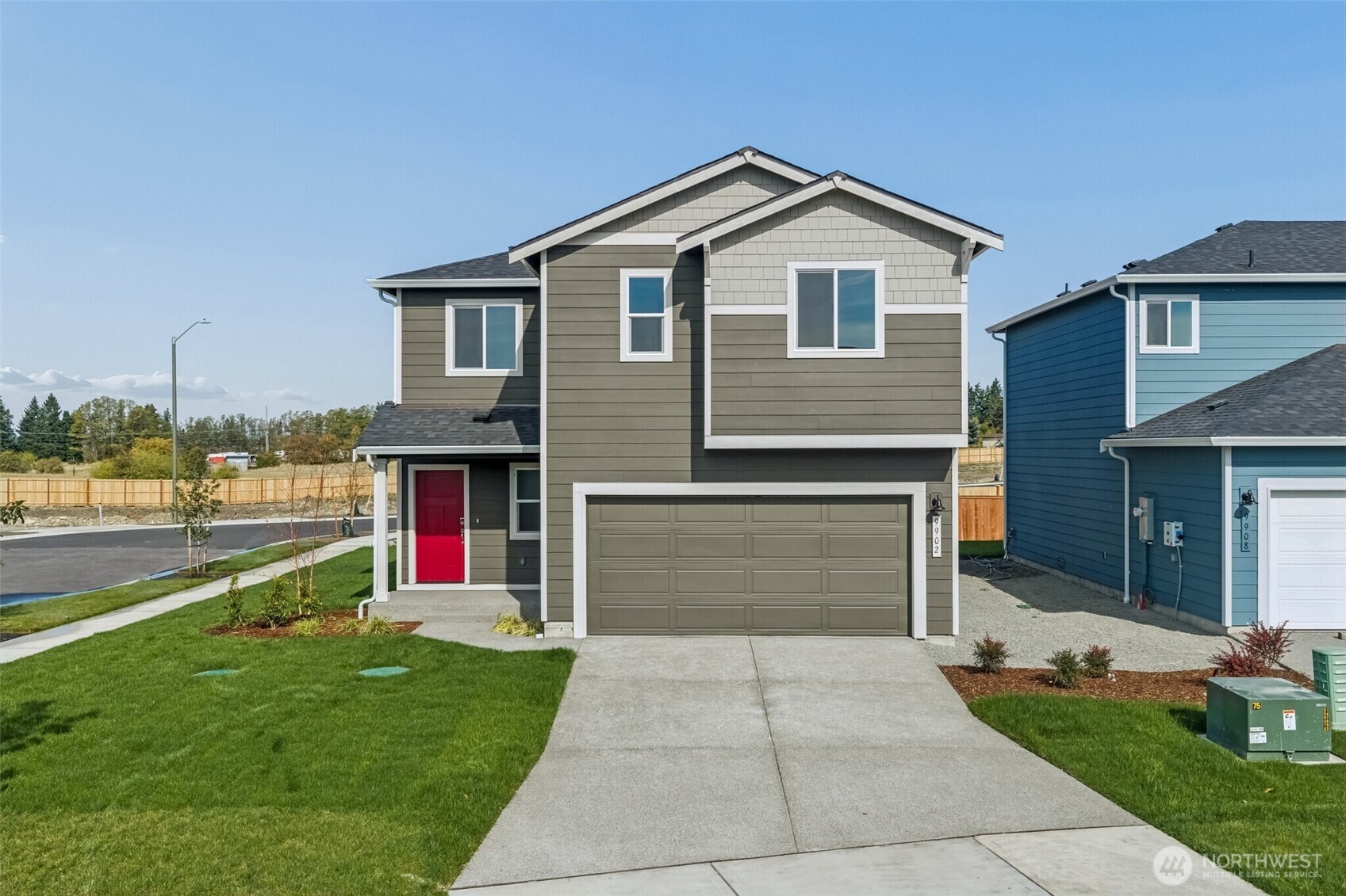 9902 Ferns Loop Property Photo 1