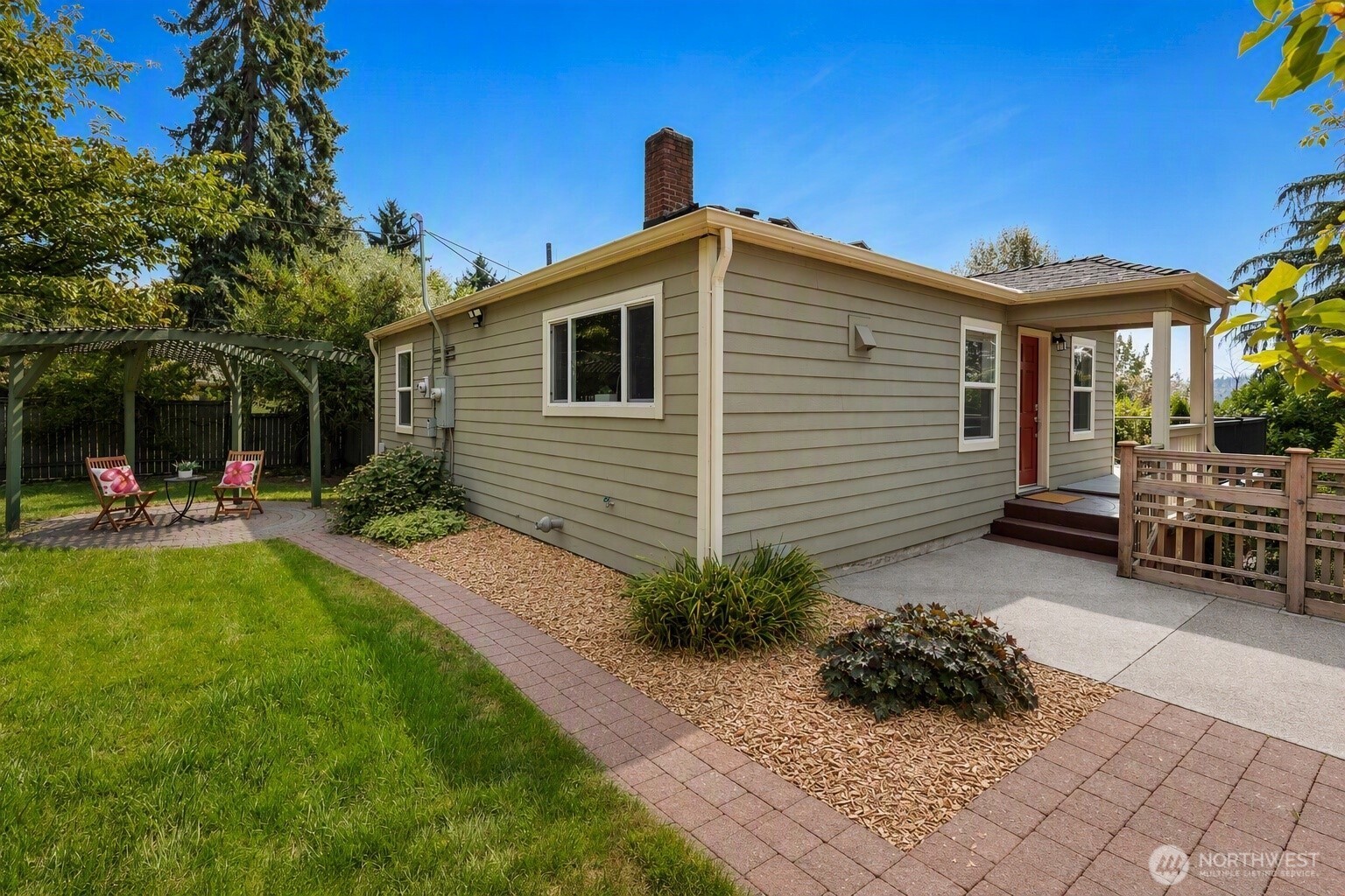 12025 56th Place Property Photo 1