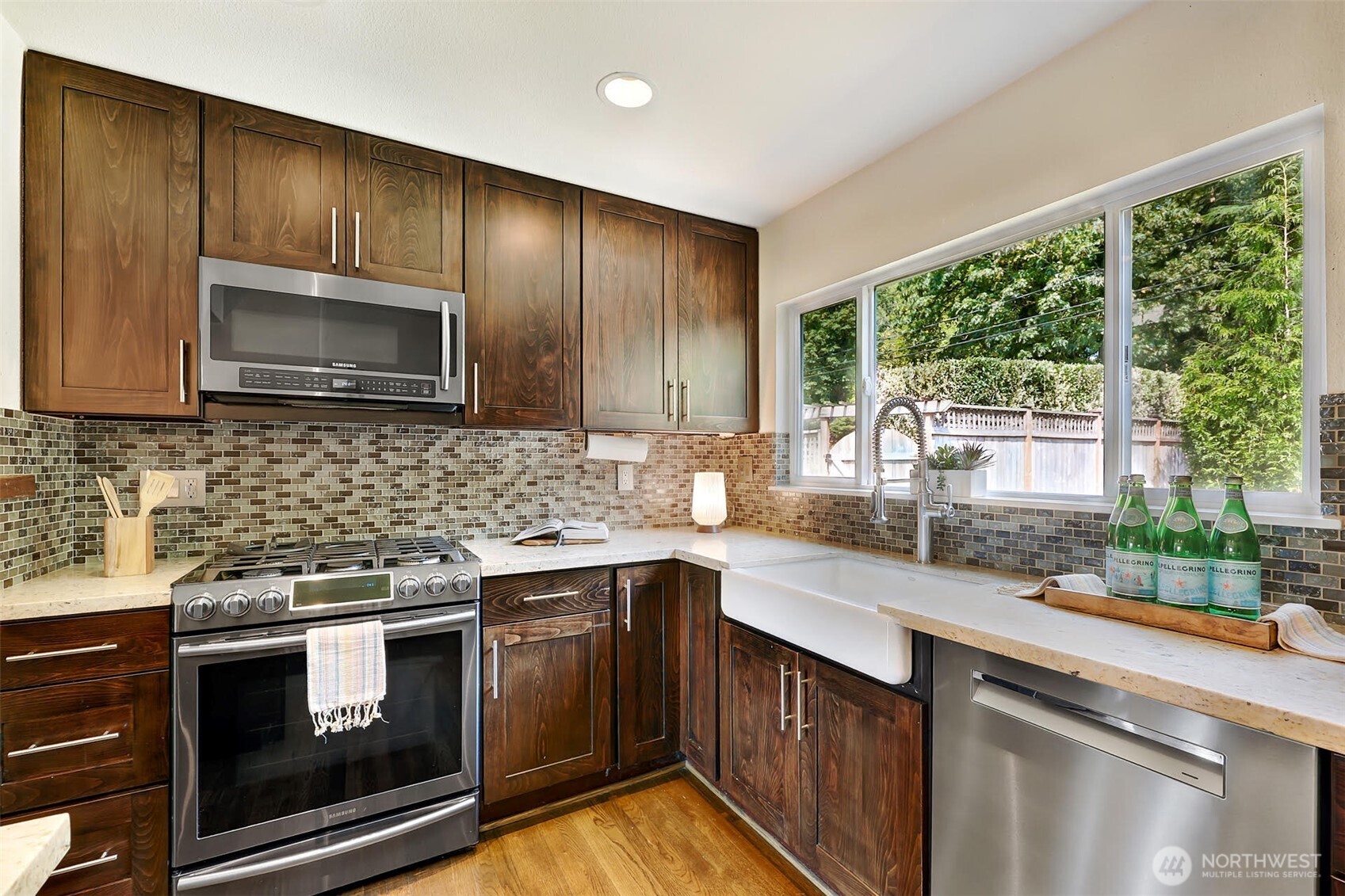 12025 56th Place Property Photo 7