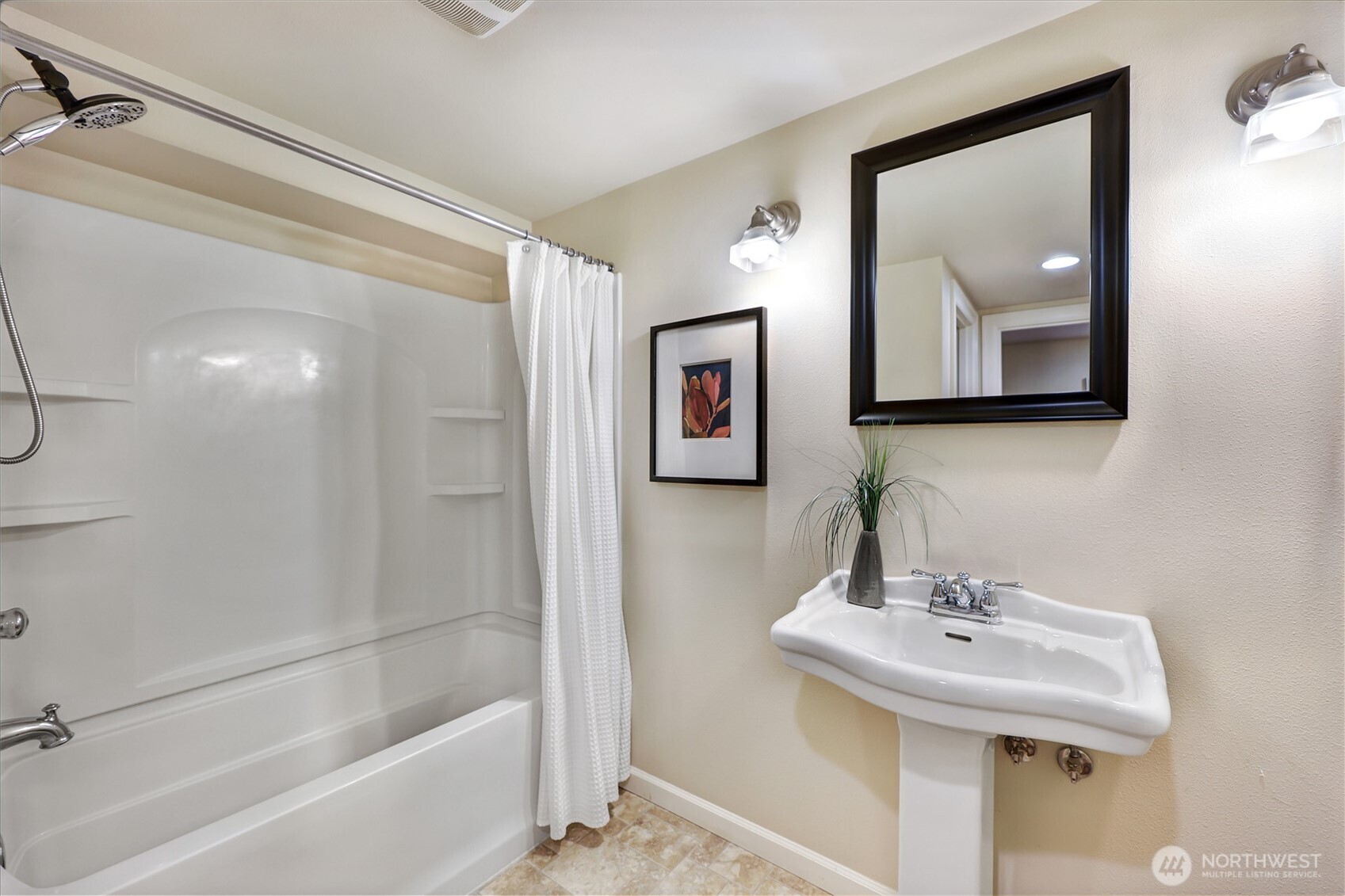 12025 56th Place Property Photo 11