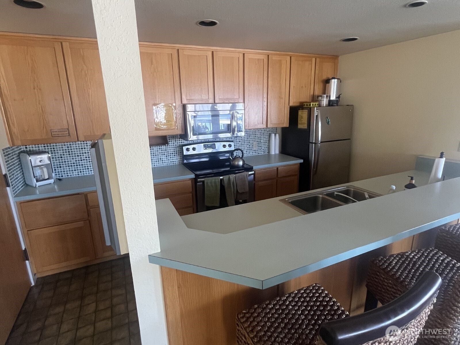 3901 Harborview Drive B25 Property Photo 18