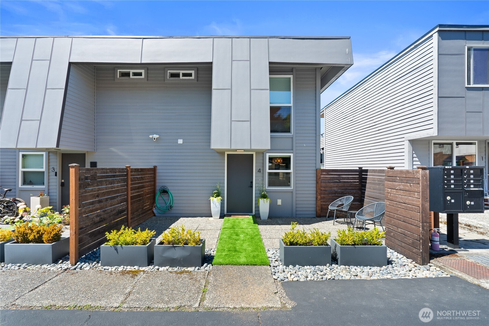 10112 NE 68th Street 4 Property Photo 1
