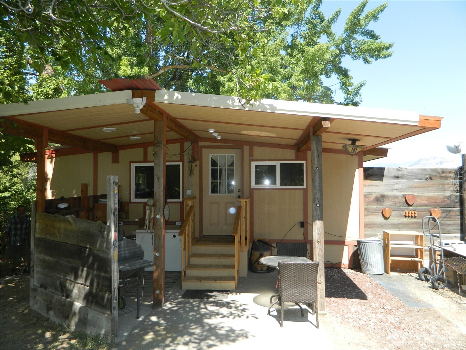 31676 G Highway 97 Property Photo 1