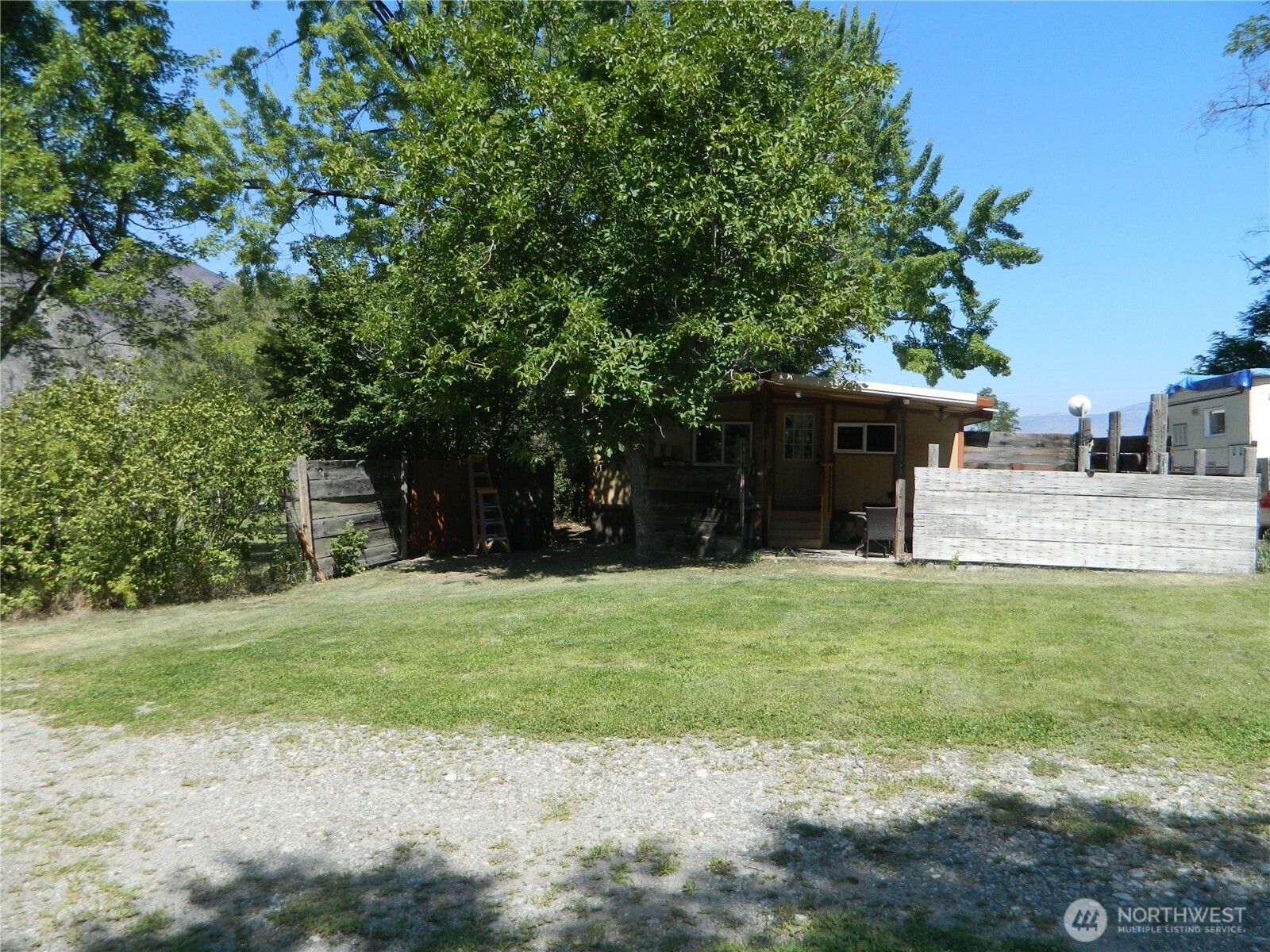 31676 G Highway 97 Property Photo 5