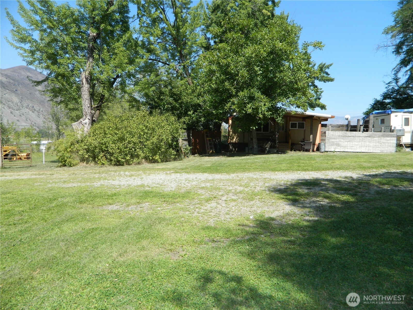 31676 G Highway 97 Property Photo 6