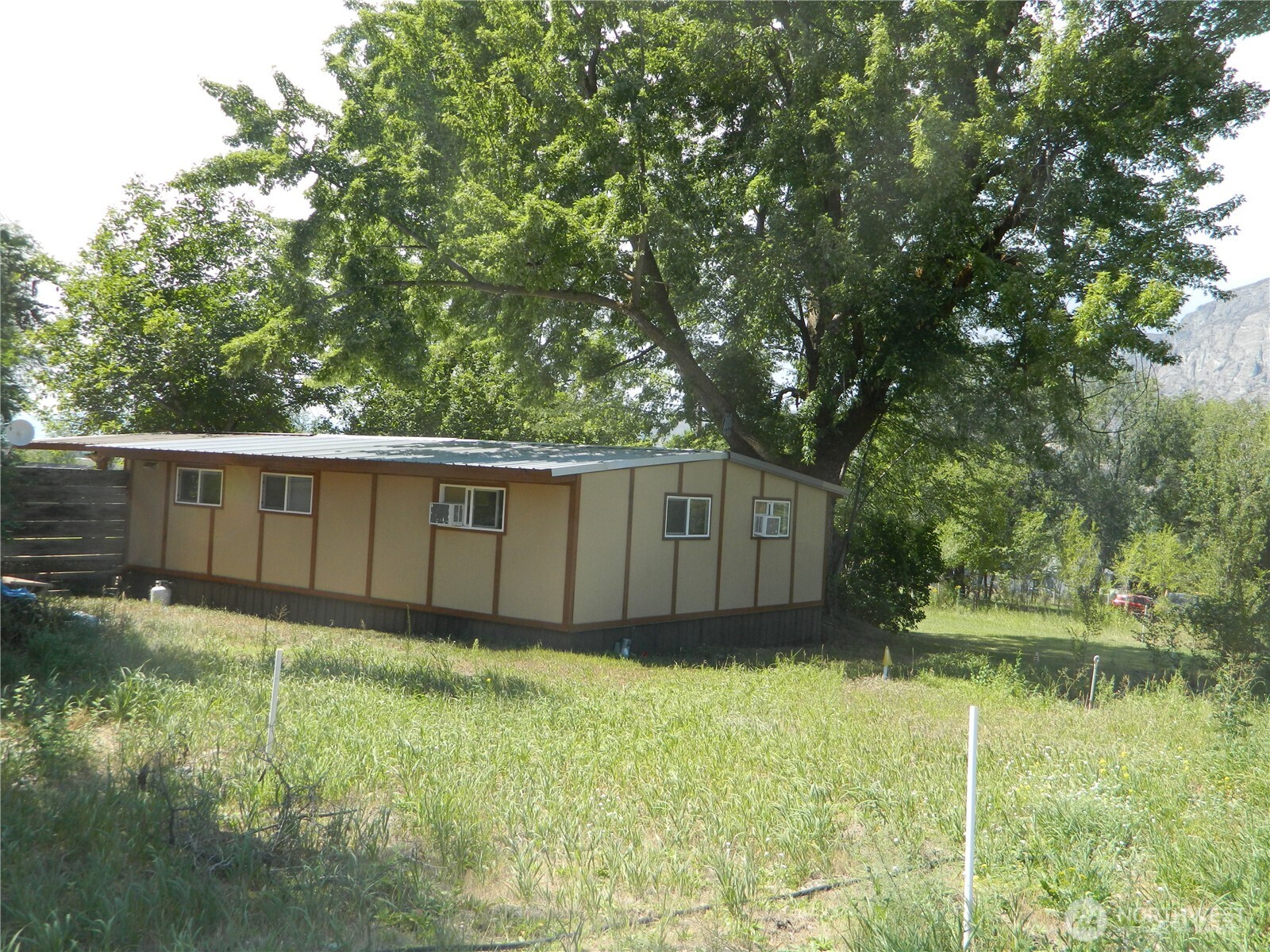 31676 G Highway 97 Property Photo 7
