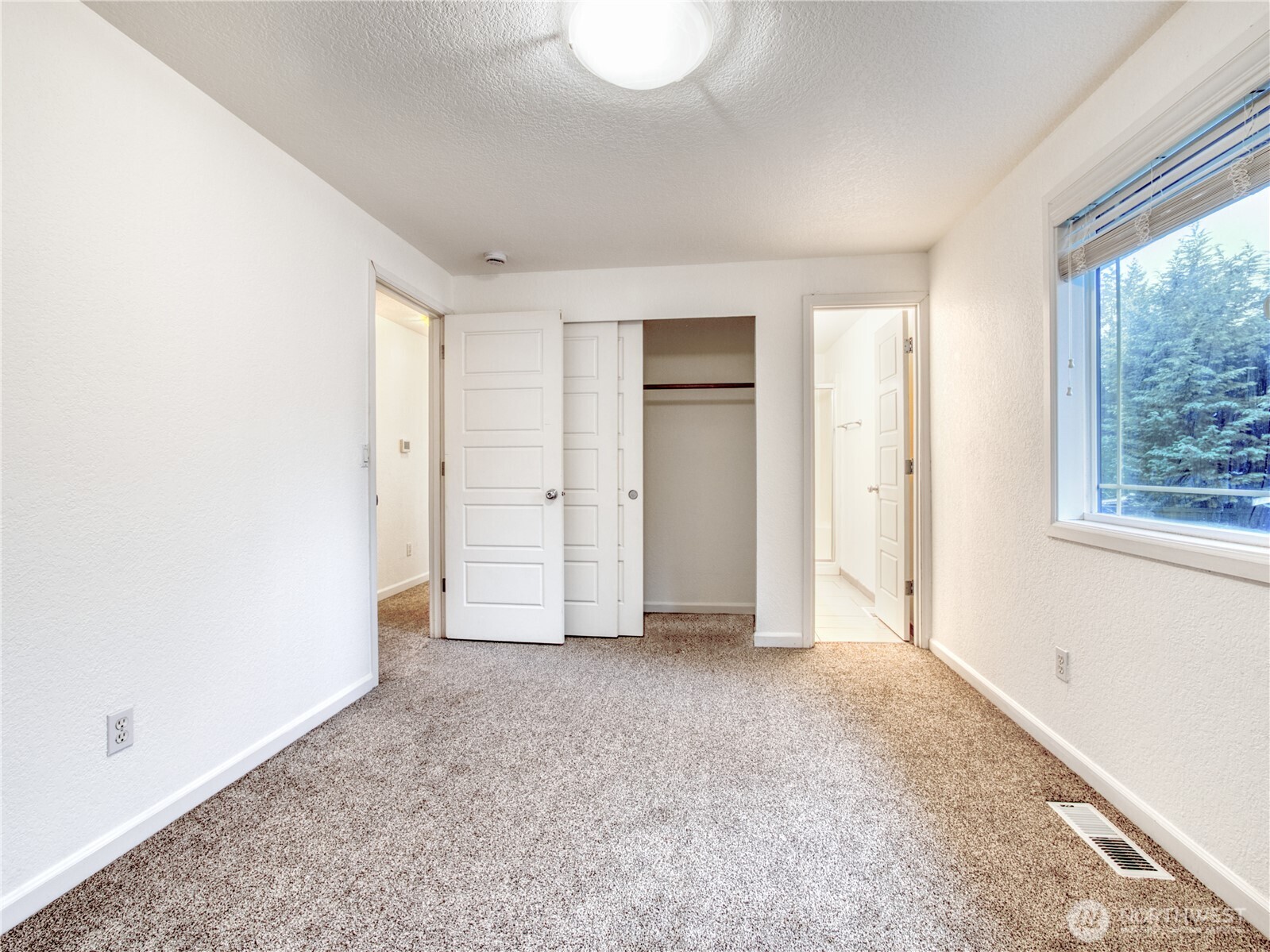 9707 159th Street Ct Property Photo 12