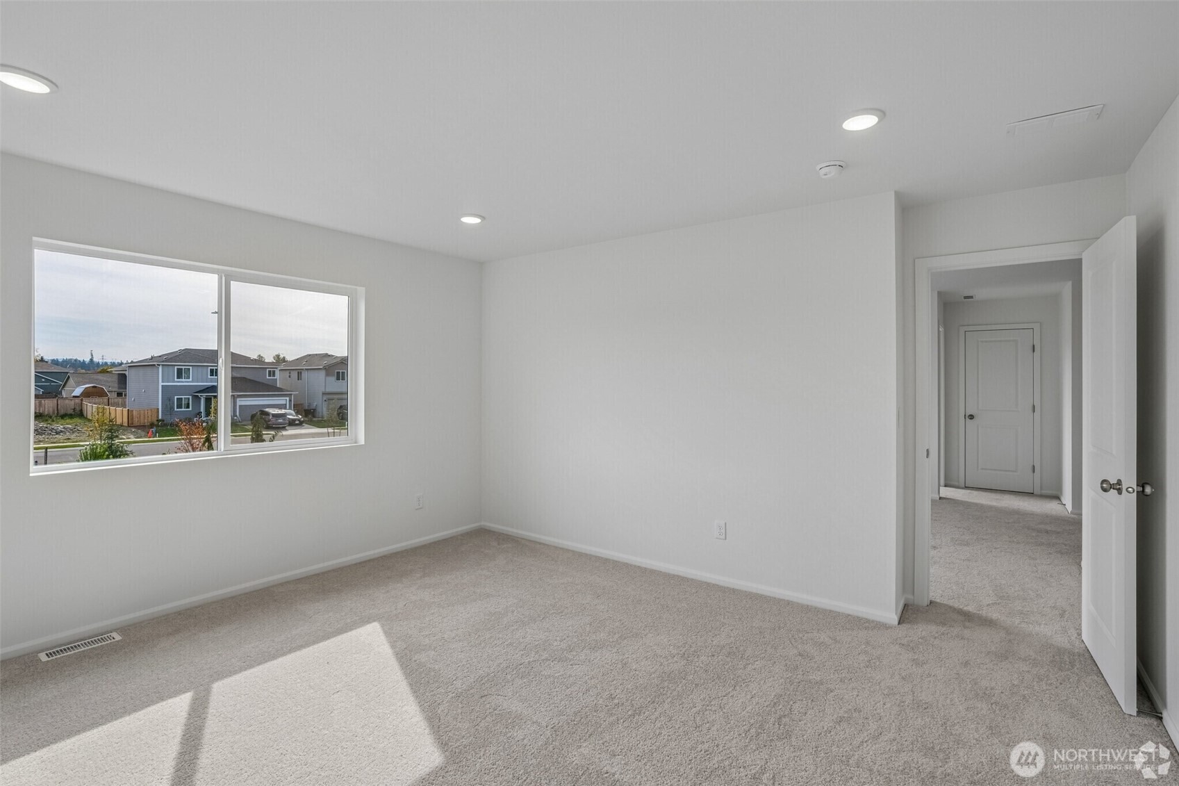 9855 Ferns Loop Property Photo 25