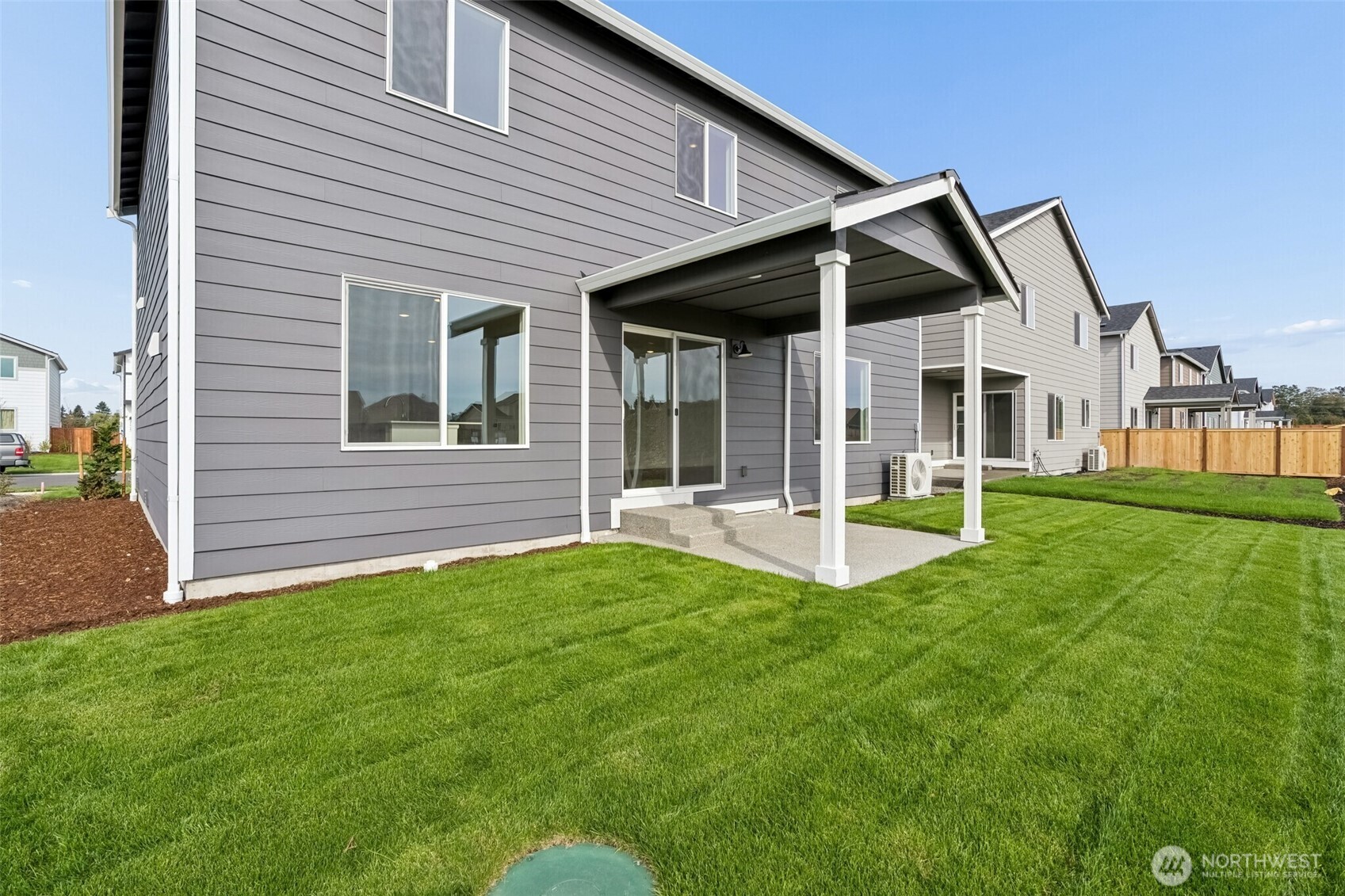 9855 Ferns Loop Property Photo 33