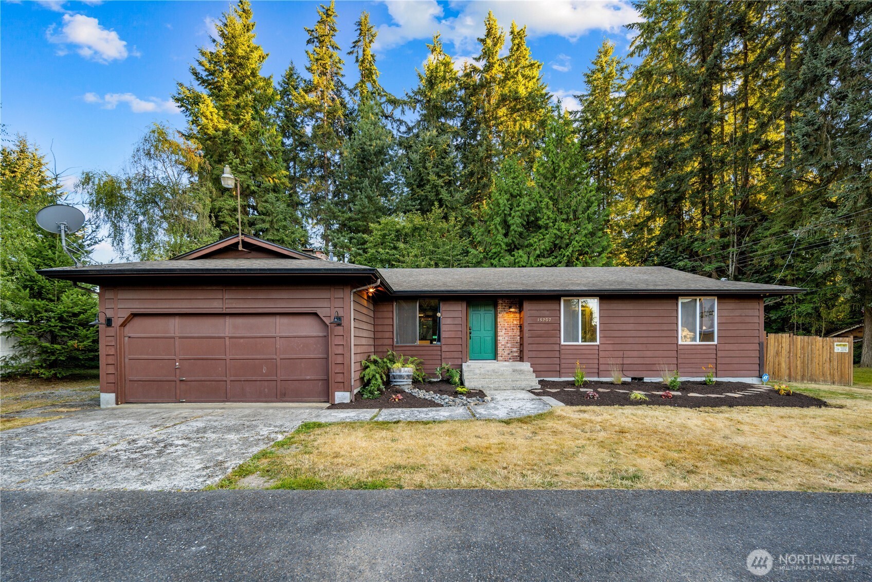 15207 94th Avenue Property Photo 1