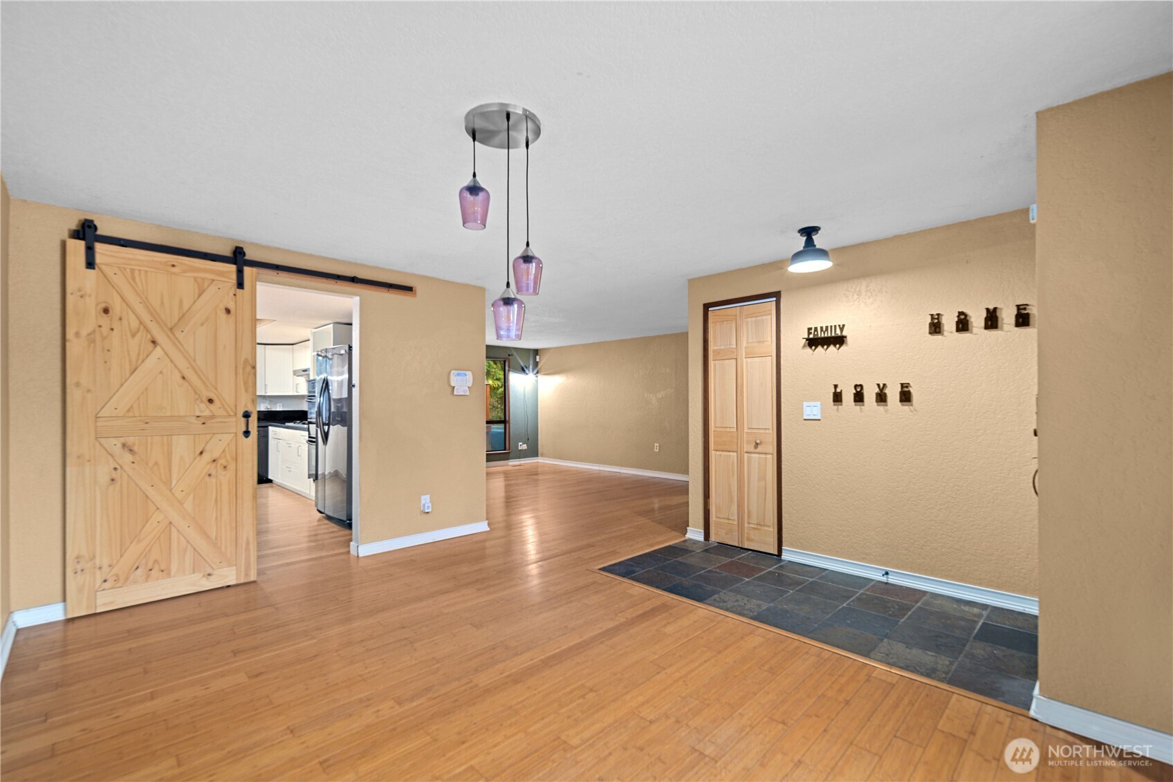 15207 94th Avenue Property Photo 5