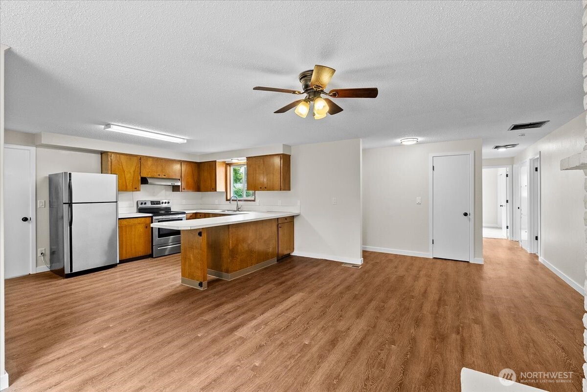 708 Tartan Drive Property Photo 8
