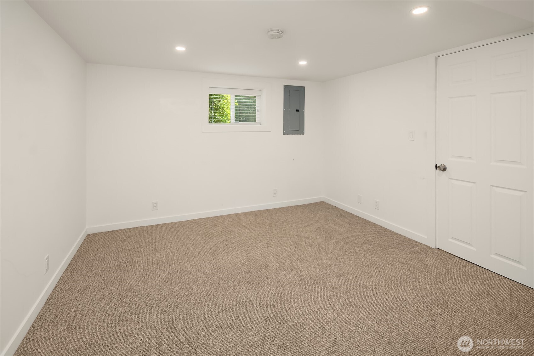 3943 S Orcas Street Property Photo 23