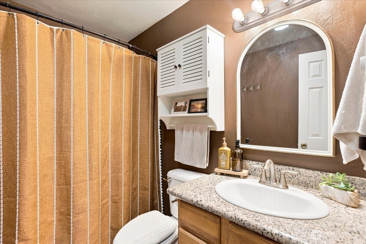 3300 Kauffman Avenue 18 Property Photo 7