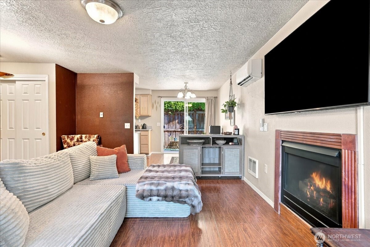 3300 Kauffman Avenue 18 Property Photo 12