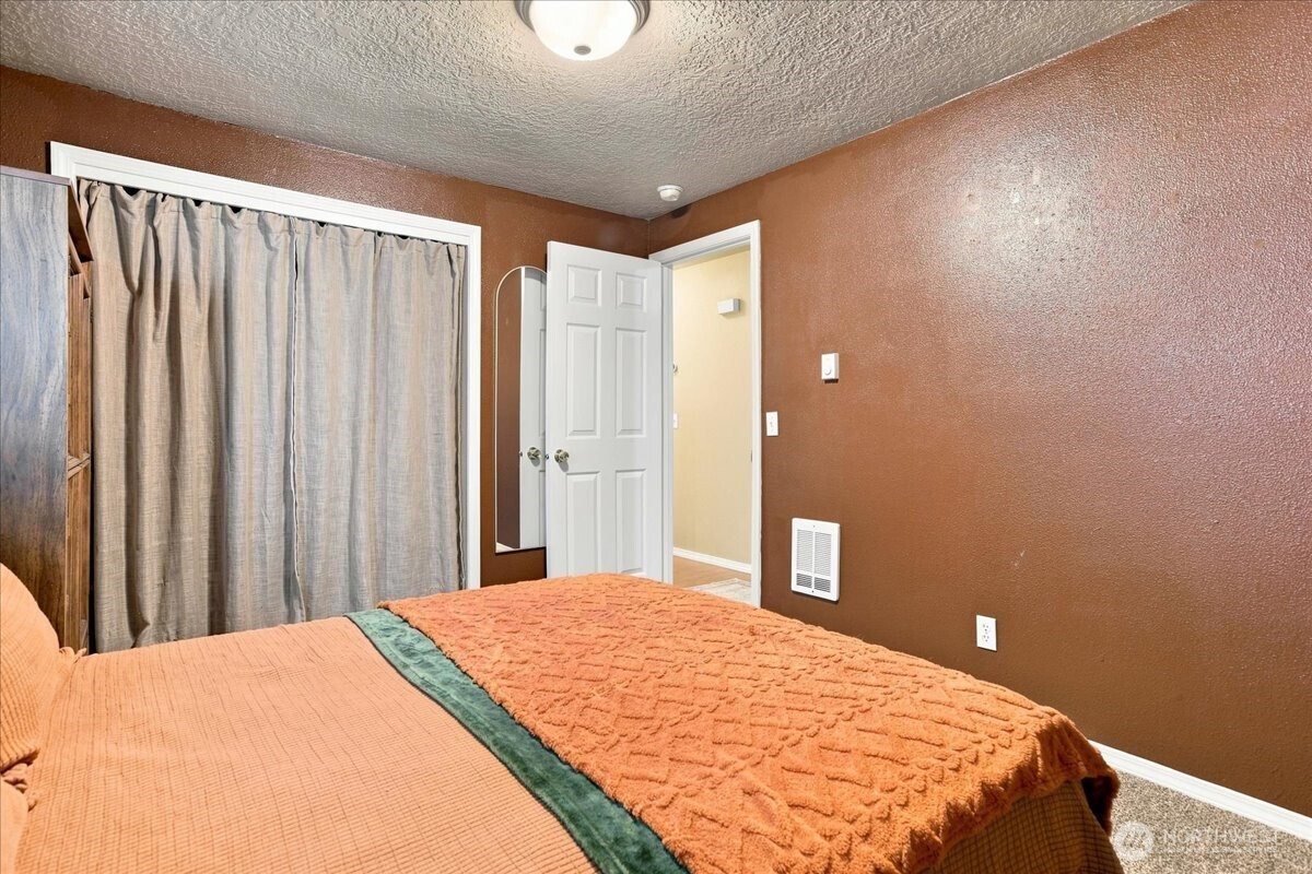 3300 Kauffman Avenue 18 Property Photo 18