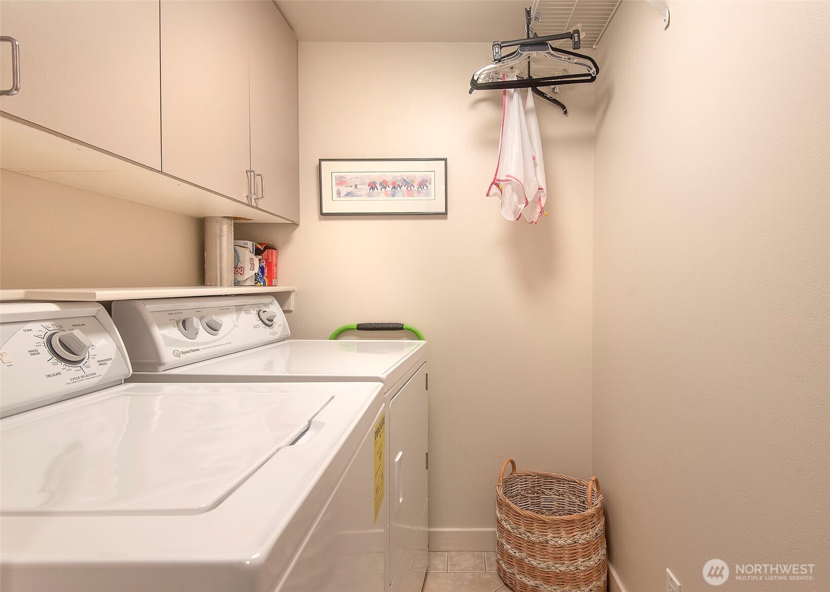 2040 Waverly Place 301 Property Photo 26