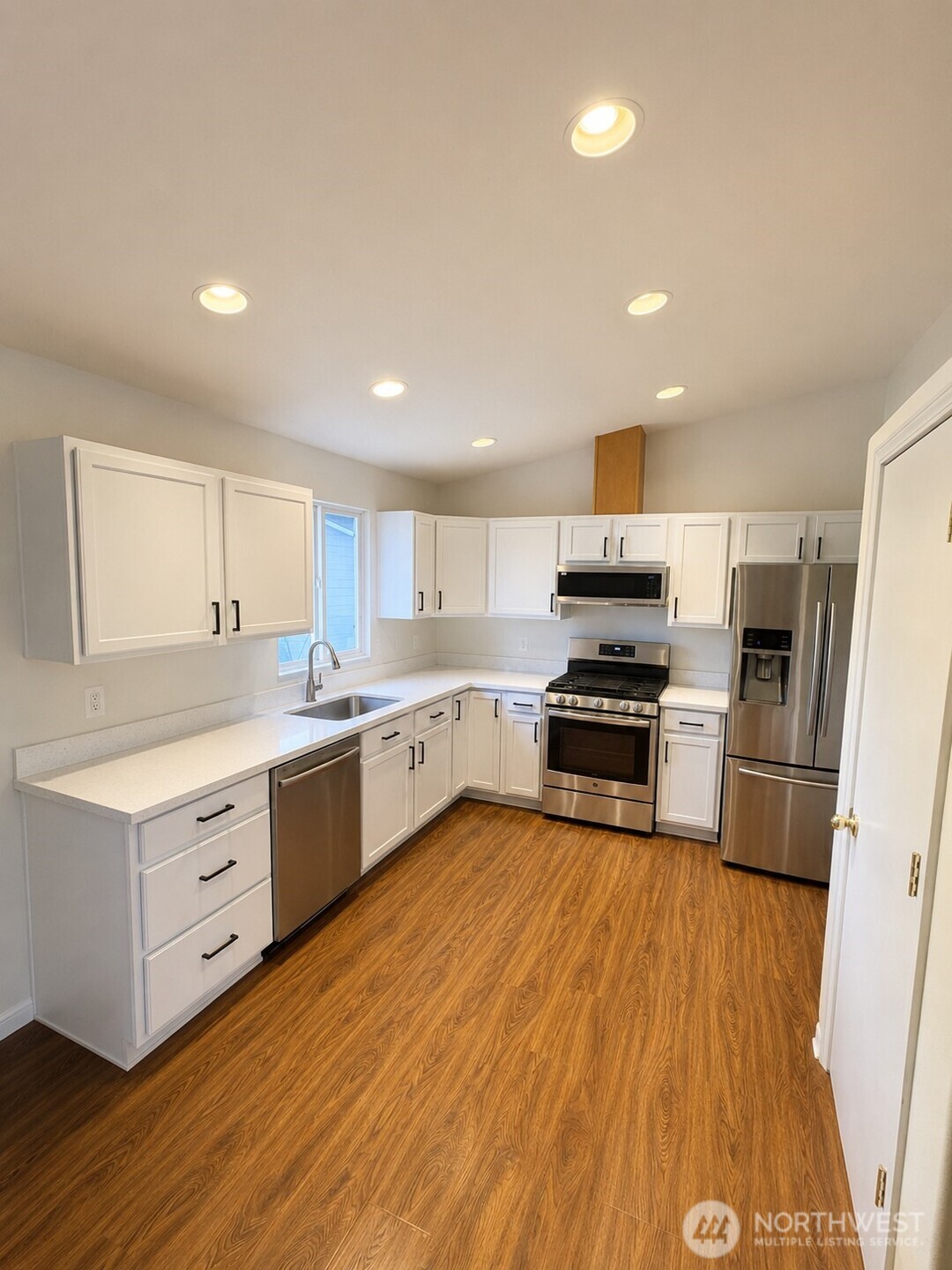 8330 9th Place Property Photo 5