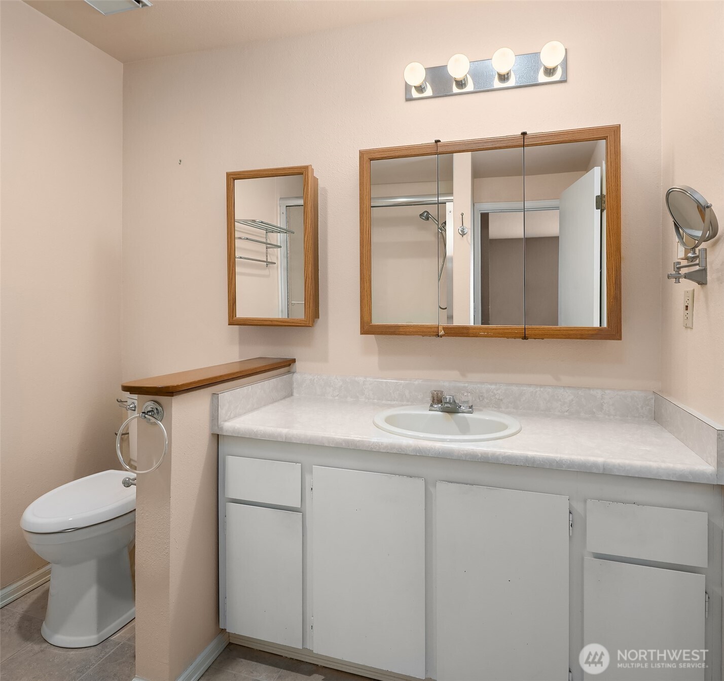 307 S 325th Lane 22b Property Photo 19