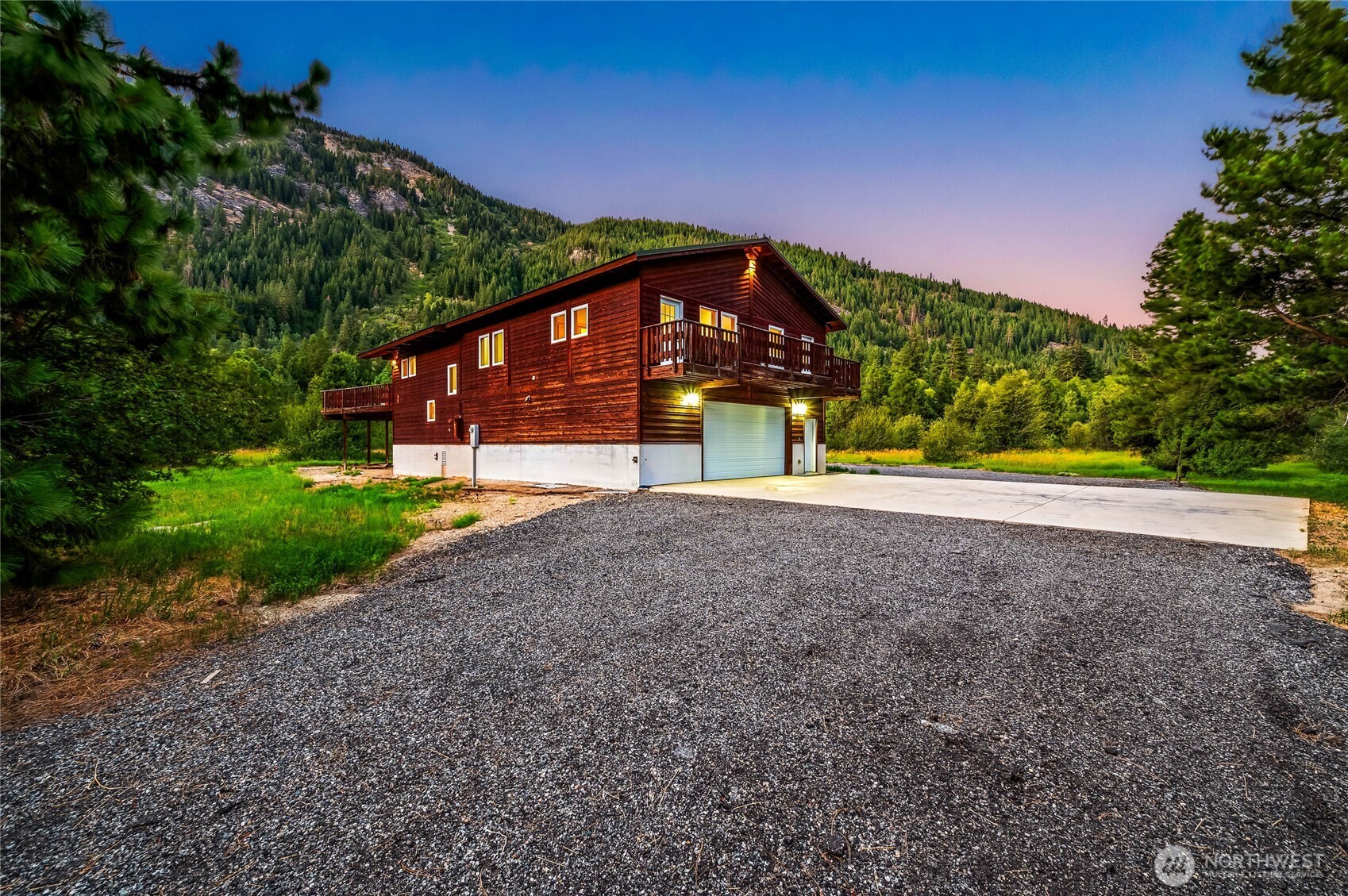 18595 Us Highway 2 Property Photo 35