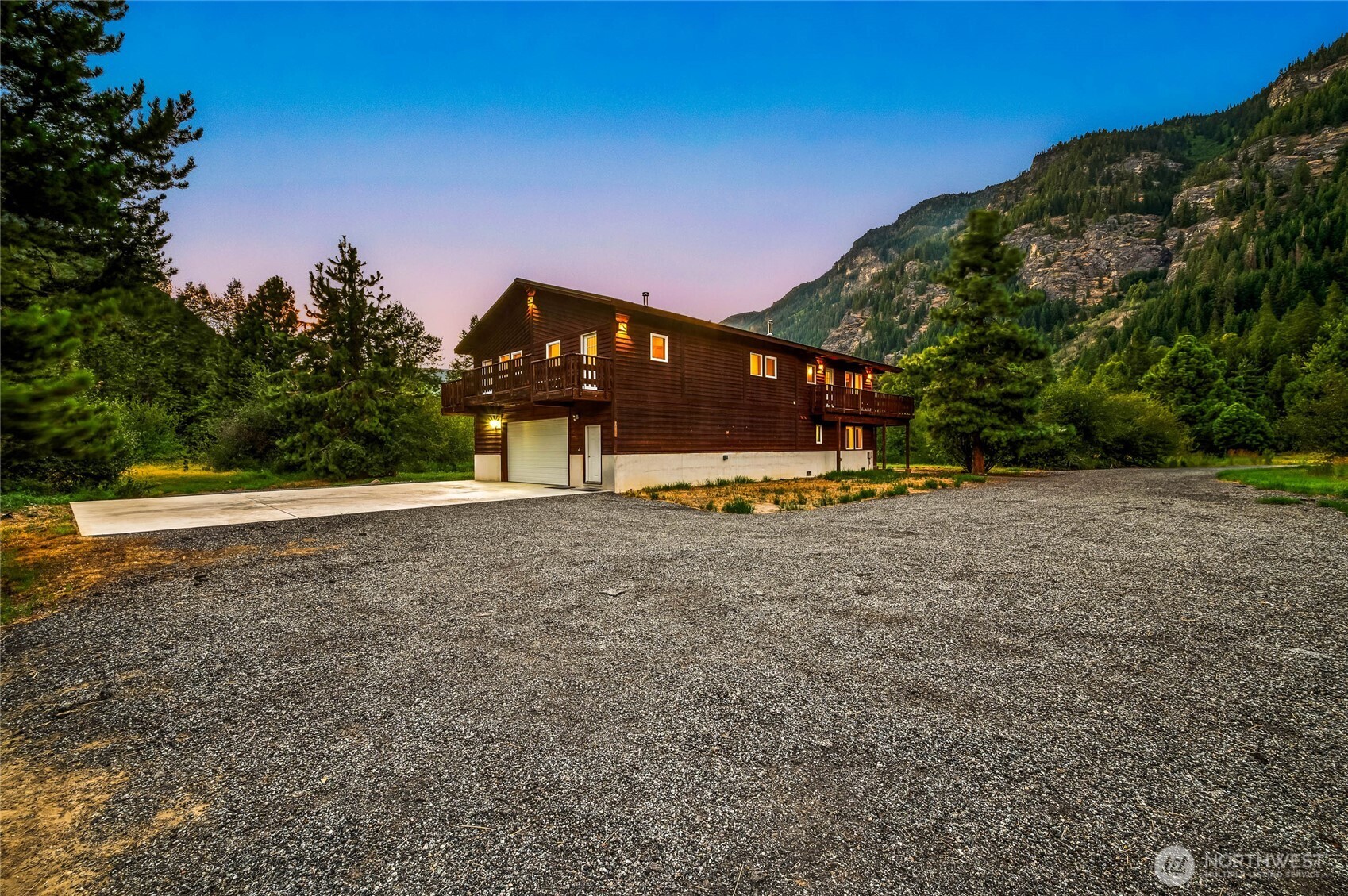 18595 Us Highway 2 Property Photo 36