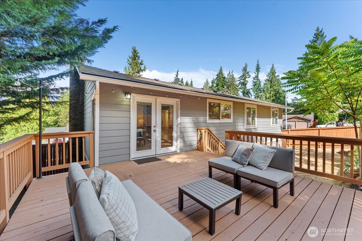 9210 166th Place Property Photo 9