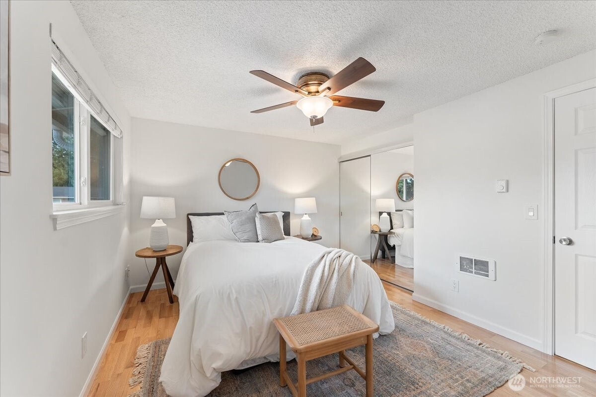 9210 166th Place Property Photo 13