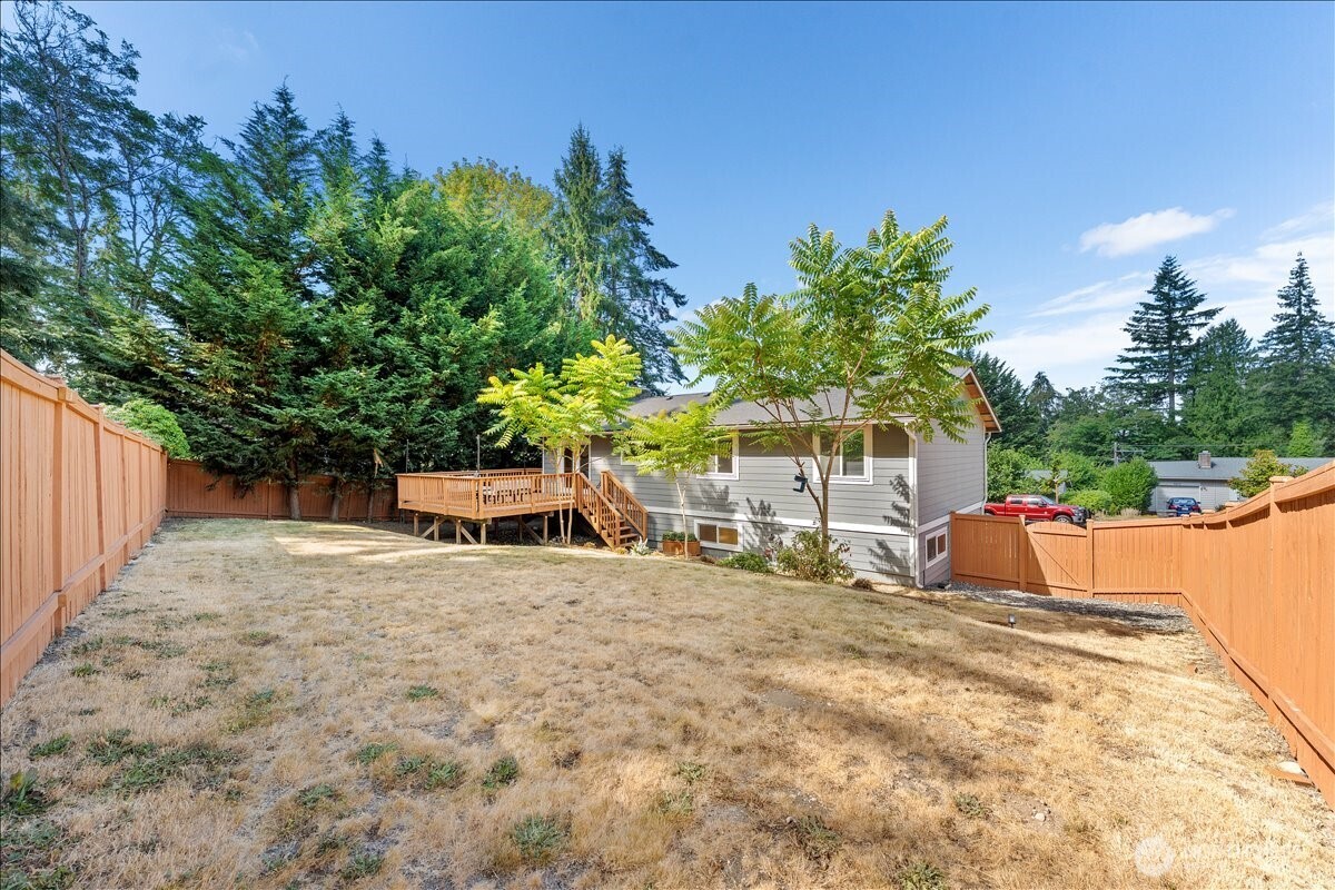 9210 166th Place Property Photo 26